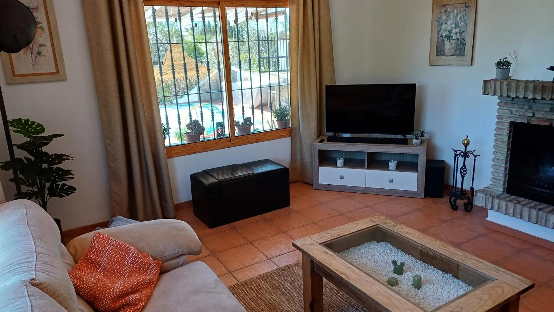 Casa Wenne - Private Pool With View Apartment Sedella 0*,  Spain
